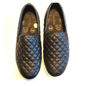 Girls Size 4 Stevies Slip on Sneaker